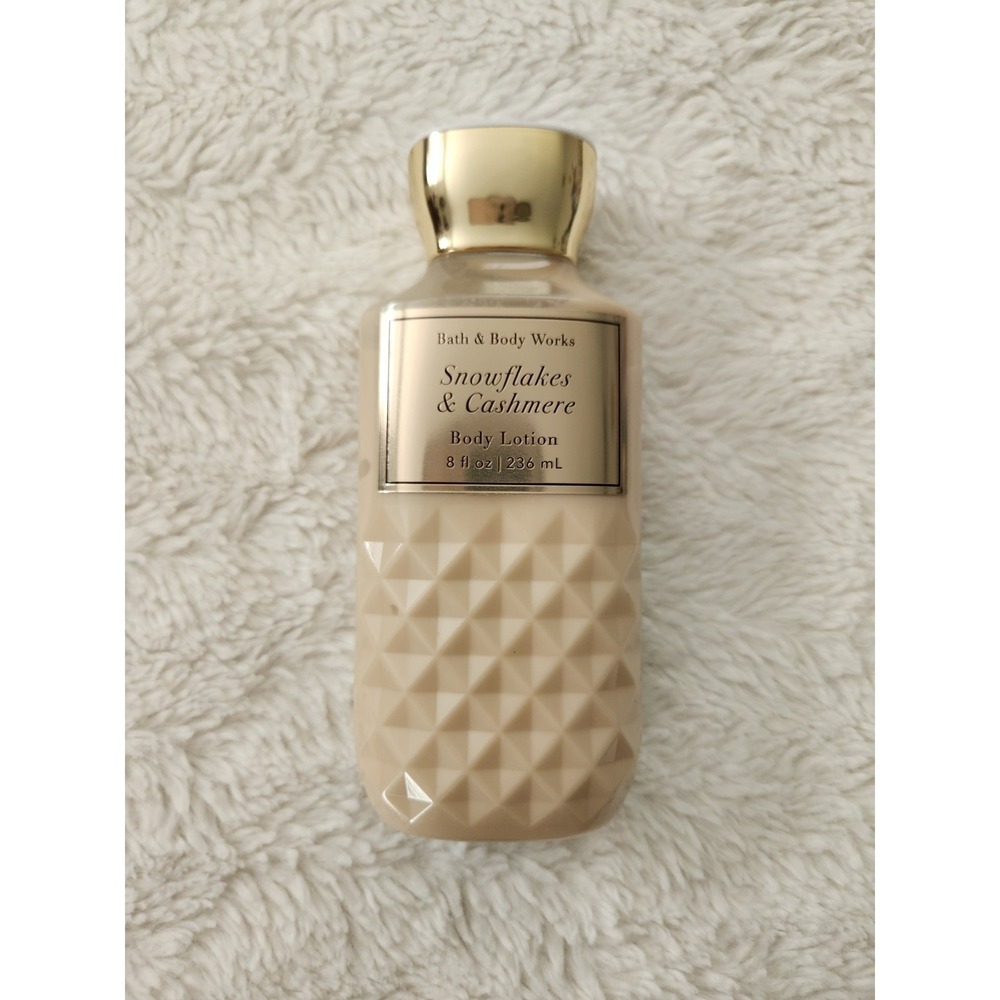 Bath and Body Works Snowflakes & Cashmere Body Lotion